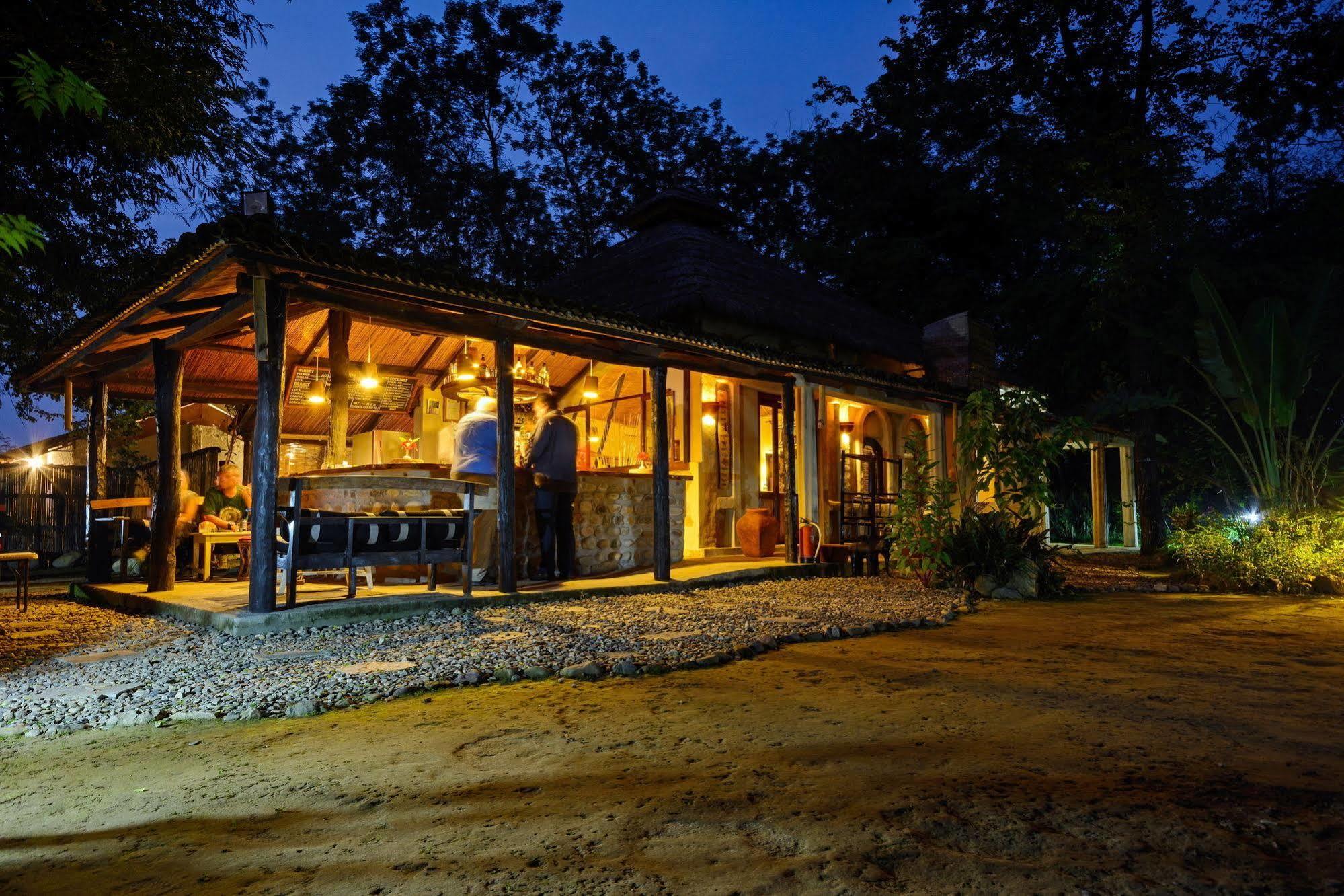 Machan Country Villa Kumarwarti Exteriér fotografie